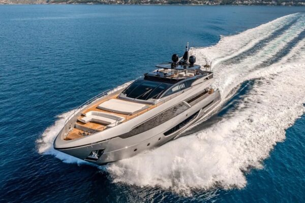 RIVA 100 CORSARO