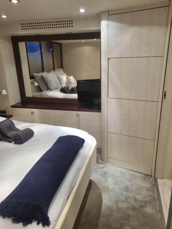 PERSHING 56 - Image 12