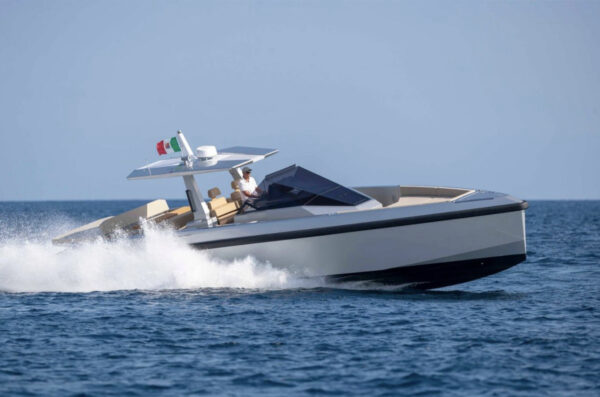 WALLY 48 - Image 9