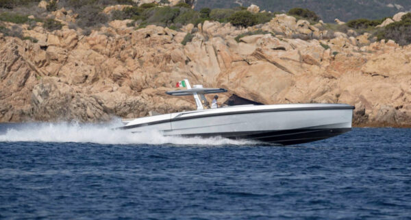 WALLY 48 - Image 10