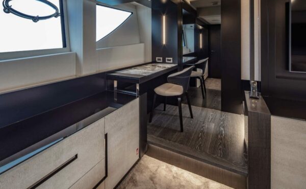 PERSHING 9X - Image 17