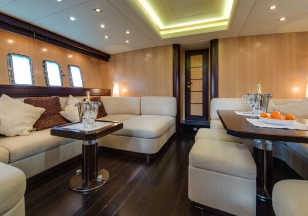 MANGUSTA 80 - Image 10