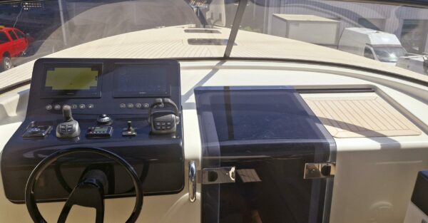 Vandutch 40 - Image 14