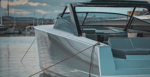 VANDUTCH 56 - Image 9