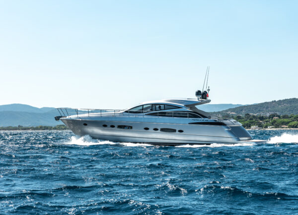 PERSHING 56 - 17 M - Image 6