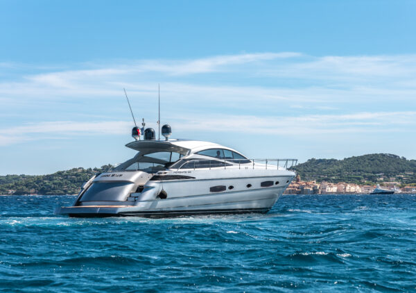 PERSHING 56 - 17 M - Image 5
