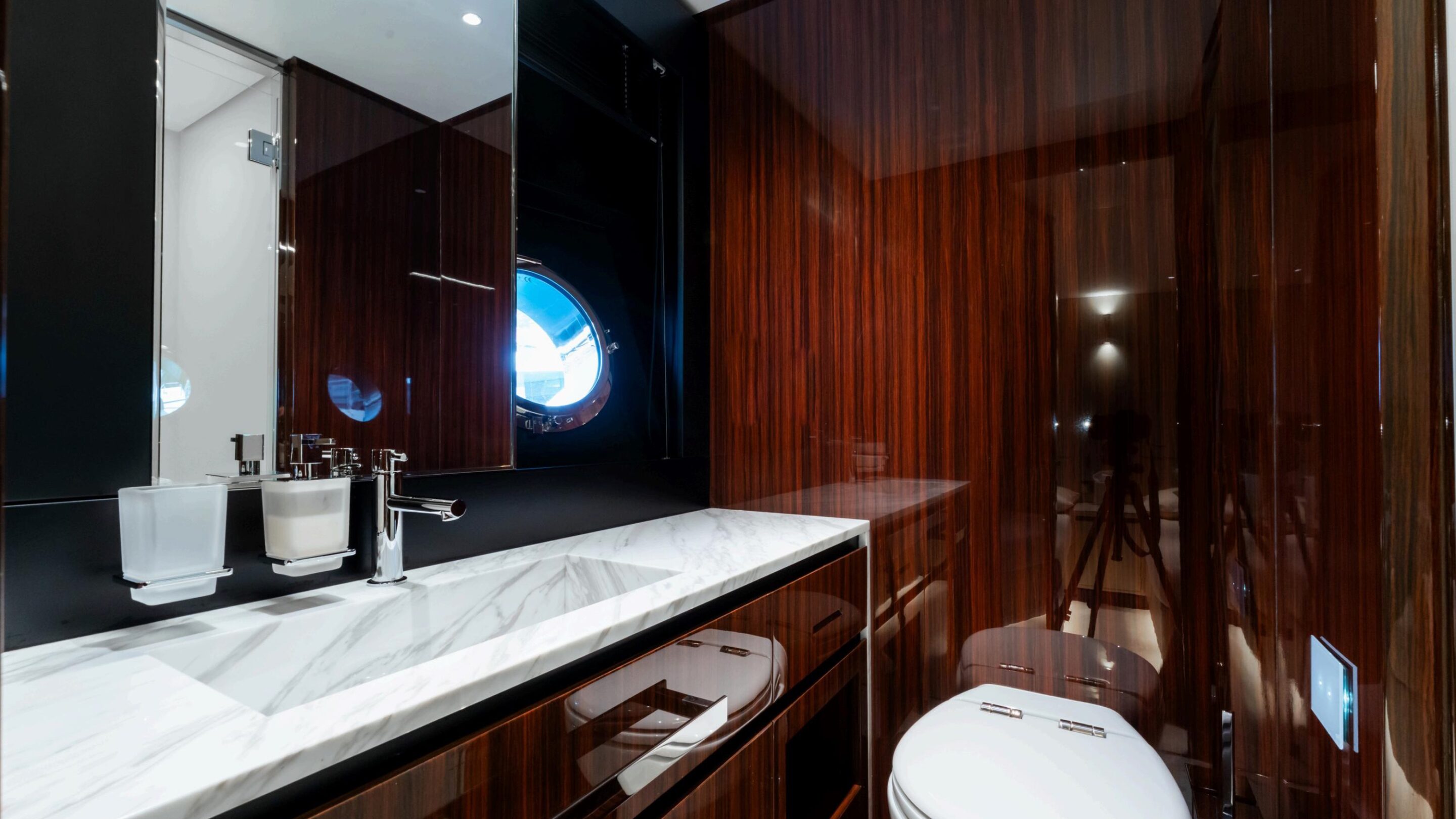 Riva 82 DIVA L’AS BLEU - 25M - Image 5